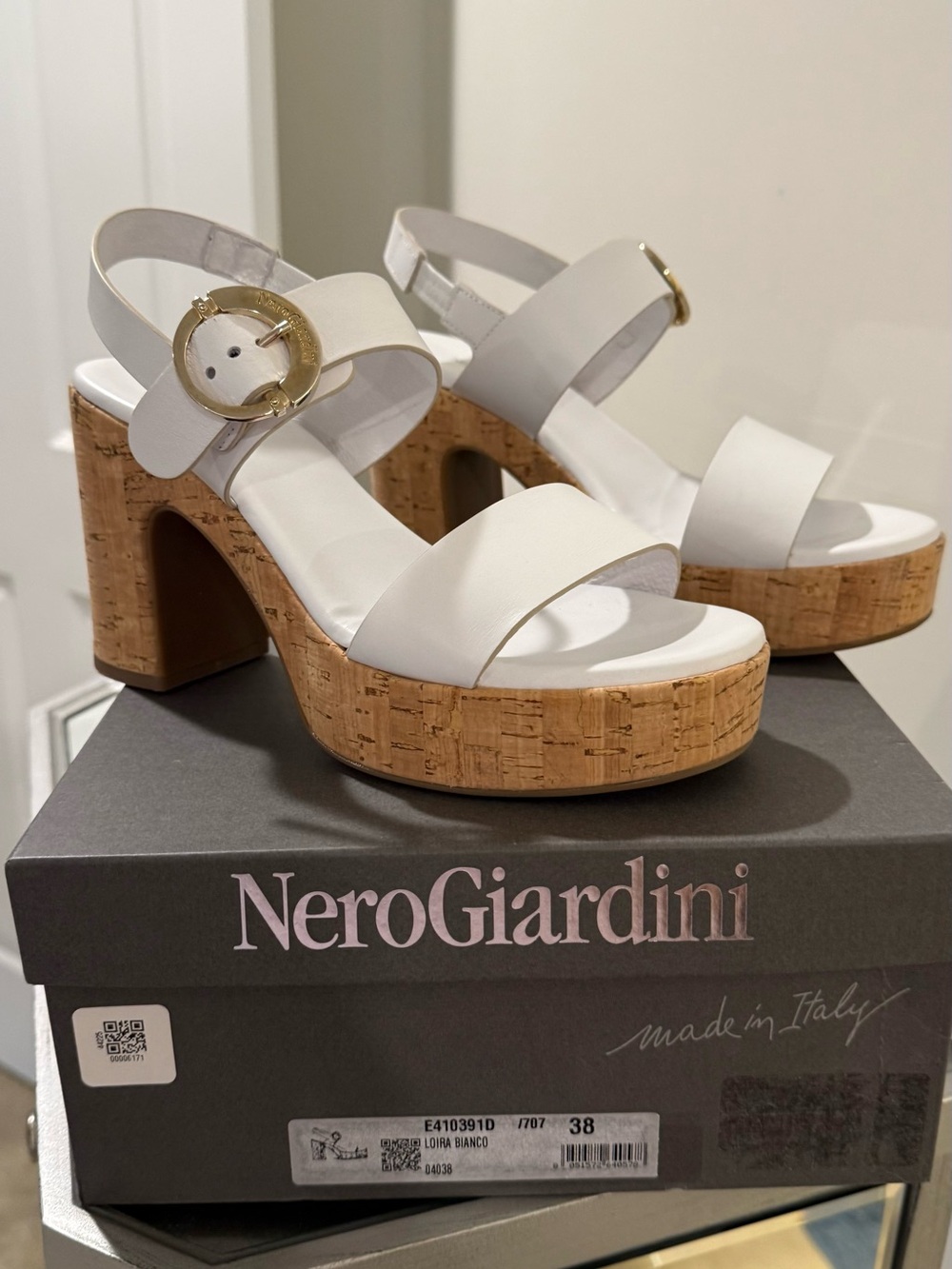 Liu Jo White Leather Cork Block Heel Sandals with Gold Buckle